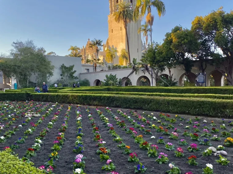 California Tower, arcades, and gardens in Balboa Park