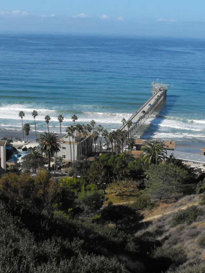 A quiet Pacific-facing threshold in San Diego